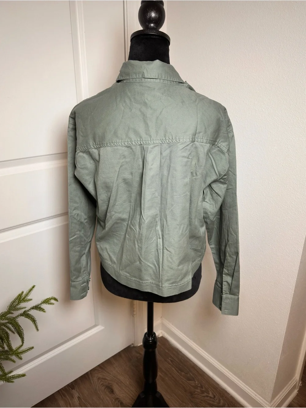 LOFT Lightweight Sage Utility Button-Jacket / BNWT